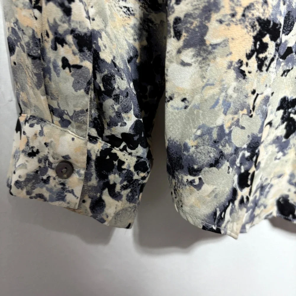 Rachel Zoe Blouse Womens L Gray Abstract Watercolor Artsy Lightweight Button
